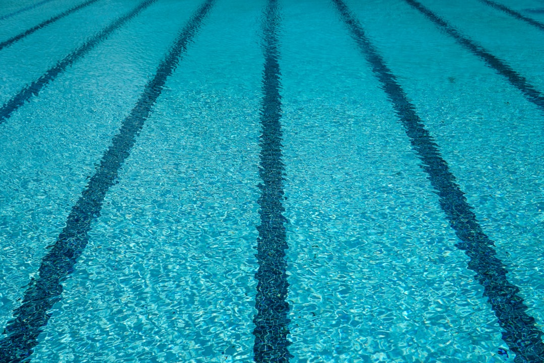 Mastering Swimming Etiquette at Public Pools